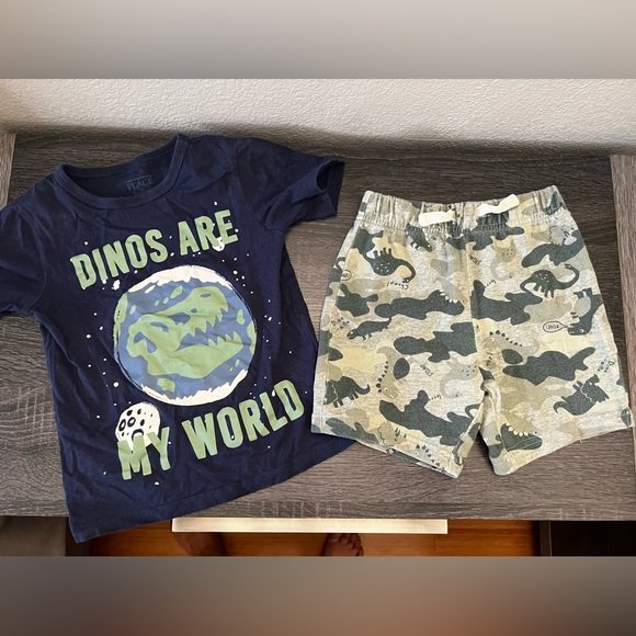 The Children's Place Other - Children’s place dinosaur outfit